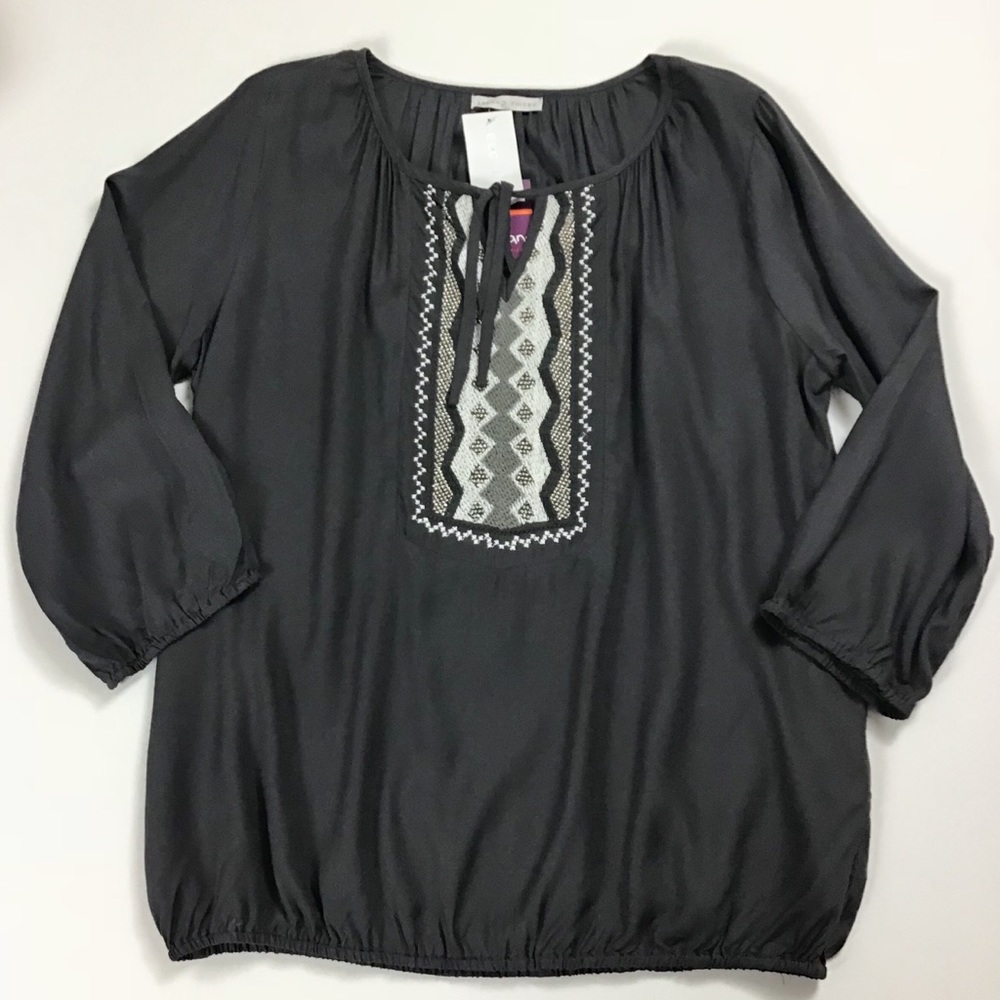 NEW NWT Armand Thiery gray embroidered peasant top